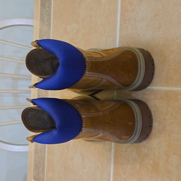 Timberland Boots - Picture 5 of 11